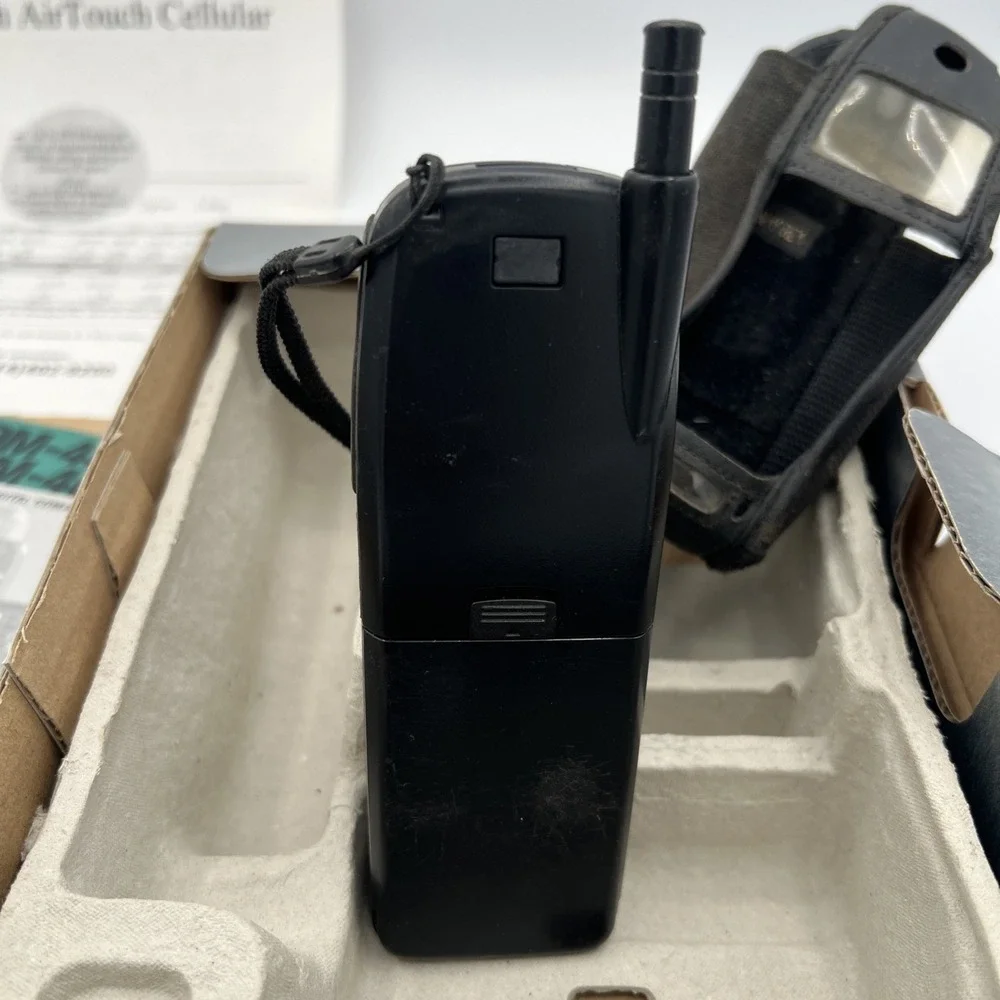 Vintage AirTouch Digital Phone AUDIOVOX CDM 4000AT, Box, Accessories, FREE SHIP